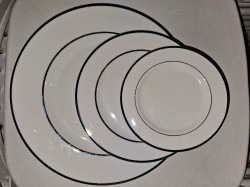 10.5 White Coupe Plate