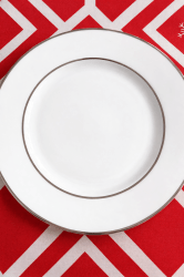 74A402AF E134 48A5 8401 E472D7BFBF2D 1767295085 Classic White and silver Rim Plate Set (Dinner, Salad & Dessert)